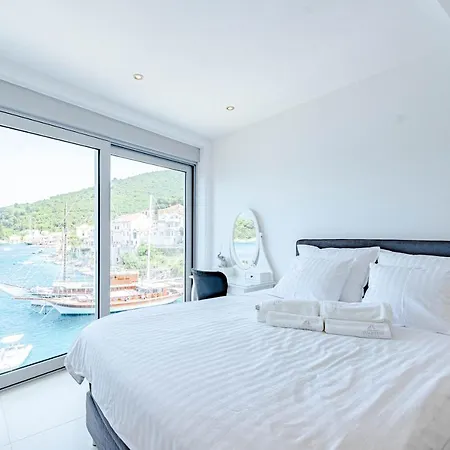 Suartini Apartment *